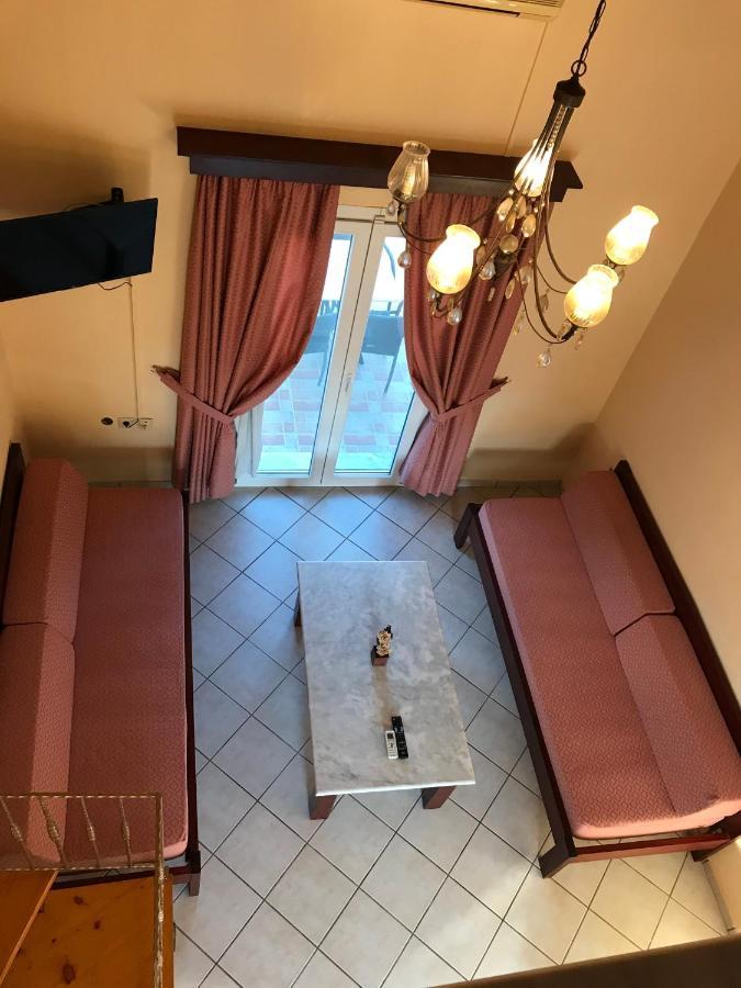 L'Eremo Luxury Apartments Róda Kültér fotó
