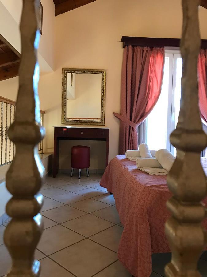 L'Eremo Luxury Apartments Róda Kültér fotó