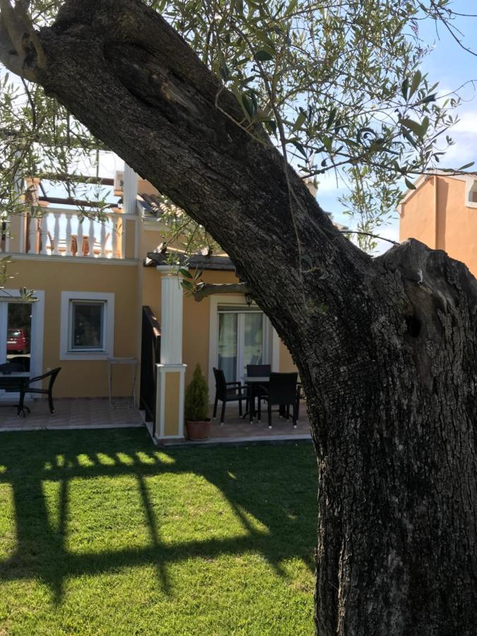 L'Eremo Luxury Apartments Róda Kültér fotó