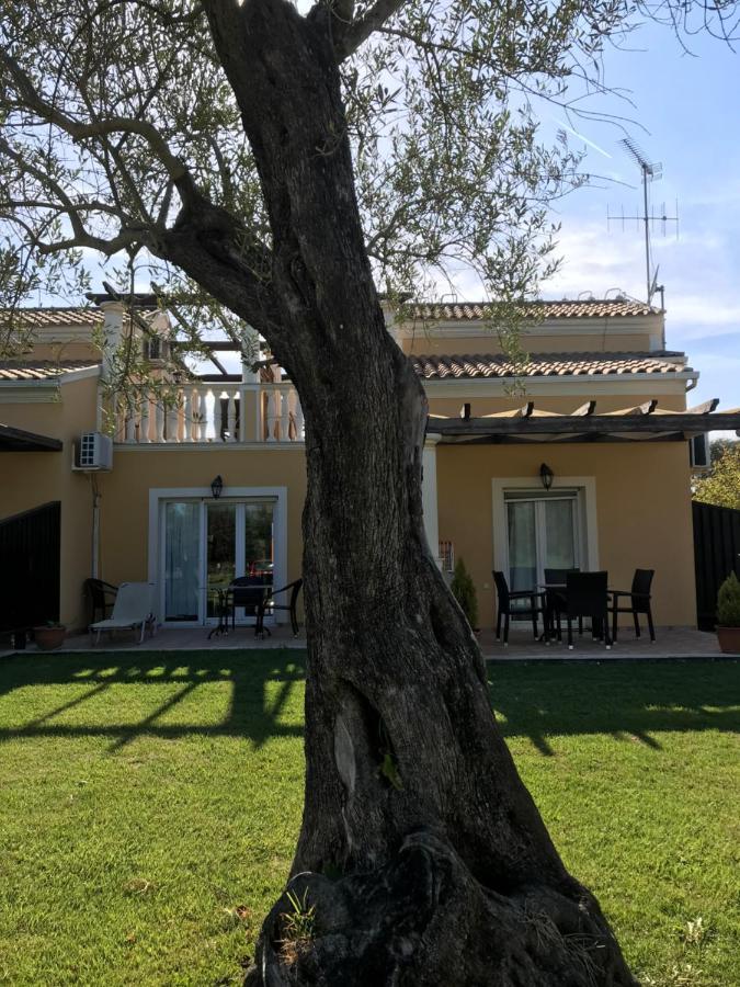 L'Eremo Luxury Apartments Róda Kültér fotó