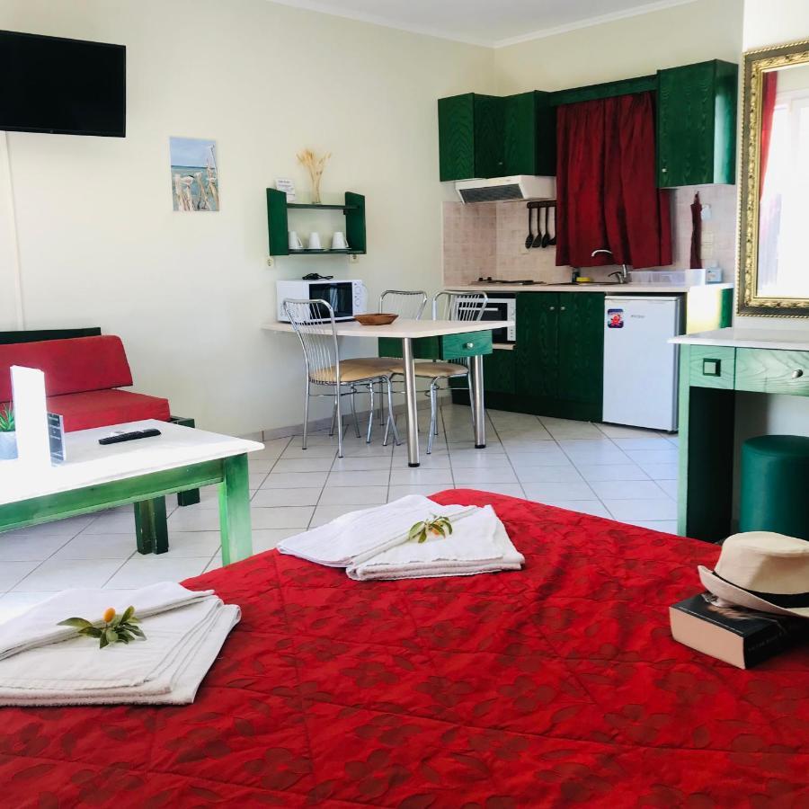 L'Eremo Luxury Apartments Róda Kültér fotó