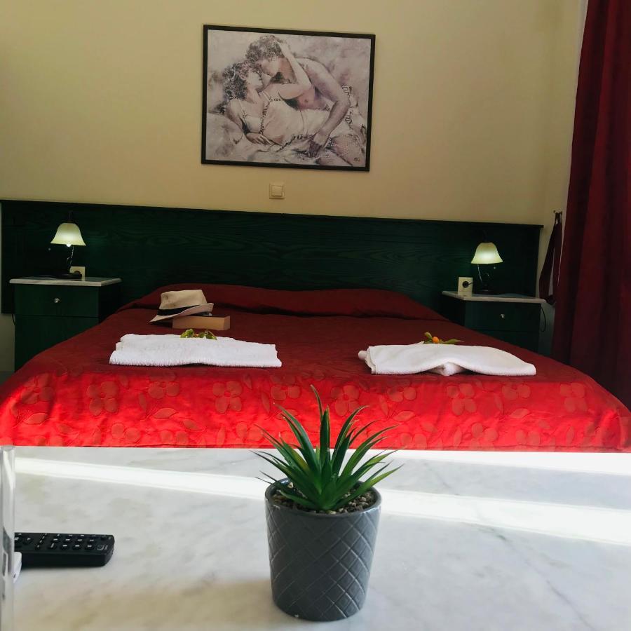 L'Eremo Luxury Apartments Róda Kültér fotó